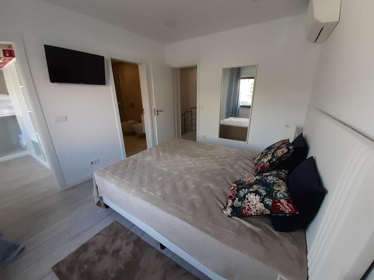 Lisbon Tagus River 2 Suites Private Pool D Алмада Екстериор снимка