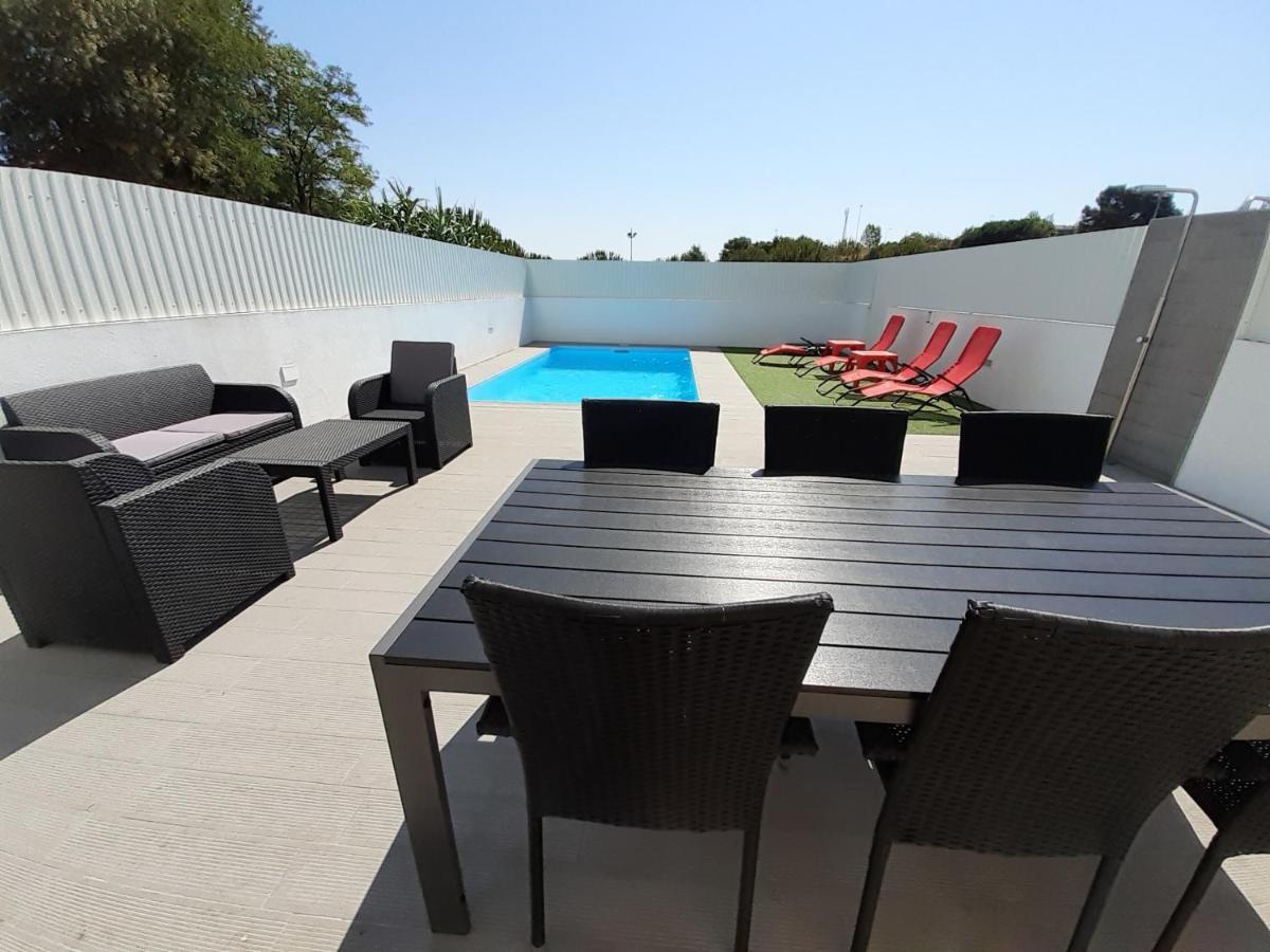 Lisbon Tagus River 2 Suites Private Pool D Алмада Екстериор снимка